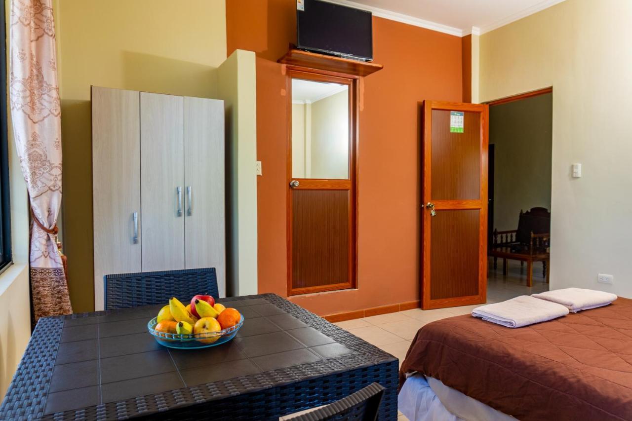 Cucuve Eco Hostal Puerto Baquerizo Moreno Luaran gambar