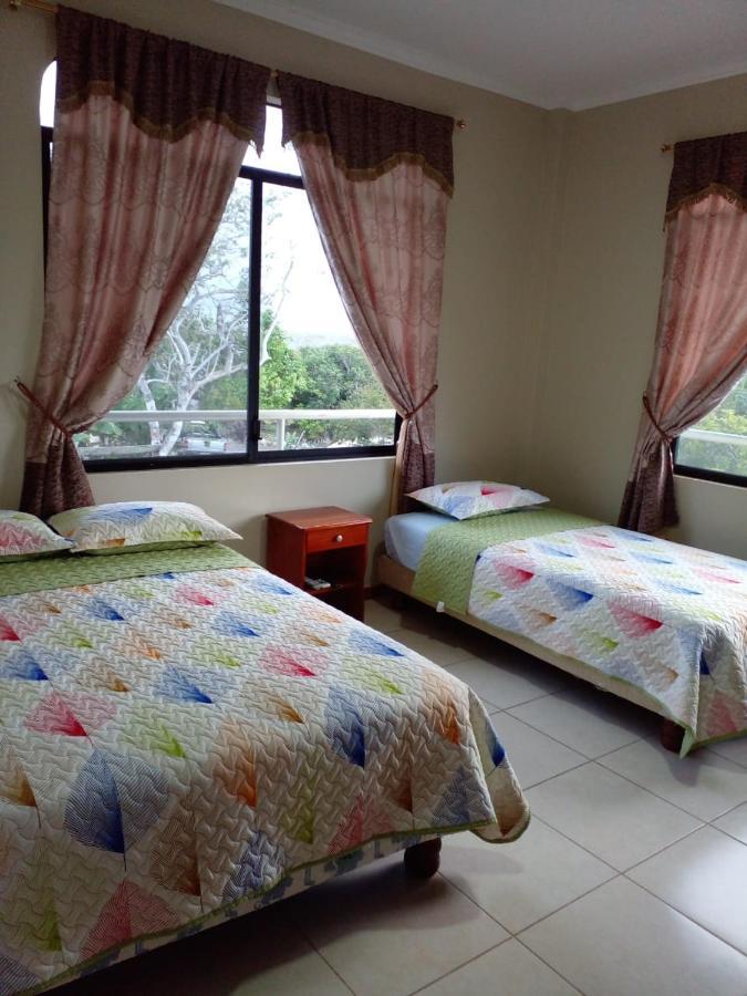 Cucuve Eco Hostal Puerto Baquerizo Moreno Luaran gambar